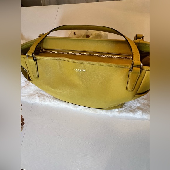 COACH-Vibrant‎ Yellow Tote Bag-Fair Condition -PLEASE READ DESCRIPTION - Picture 7 of 16
